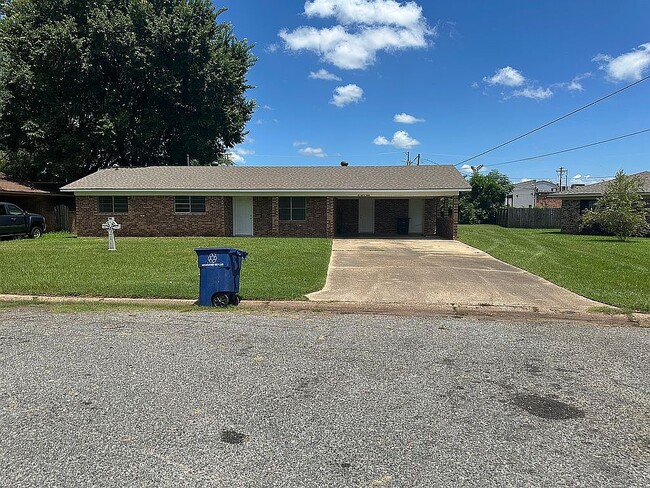 Building Photo - 127 Kaffie Dr Rental