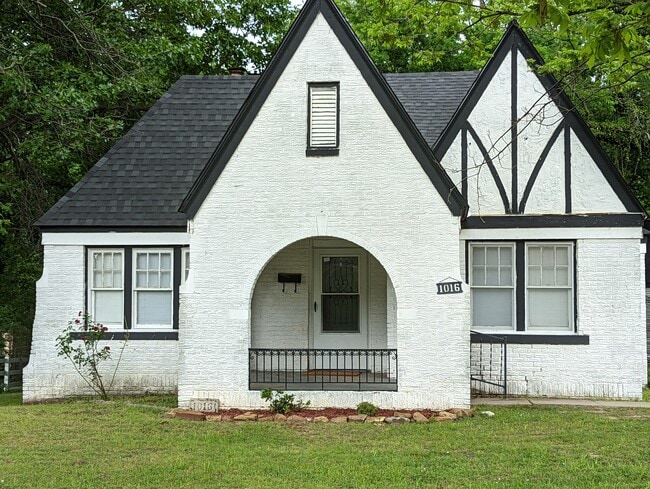 Photo - 1016 Bluff View Dr