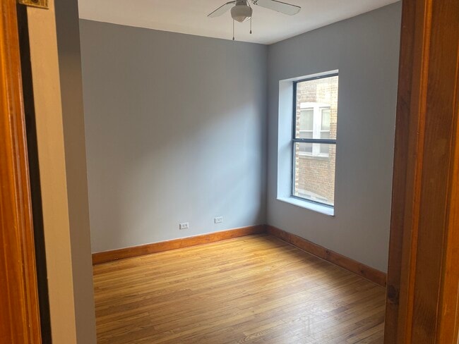 Bedroom - 4924 N Kedzie Ave Unit 2-W