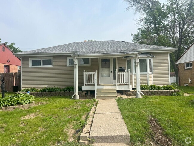 Building Photo - 8230 W Luscher Ave Rental
