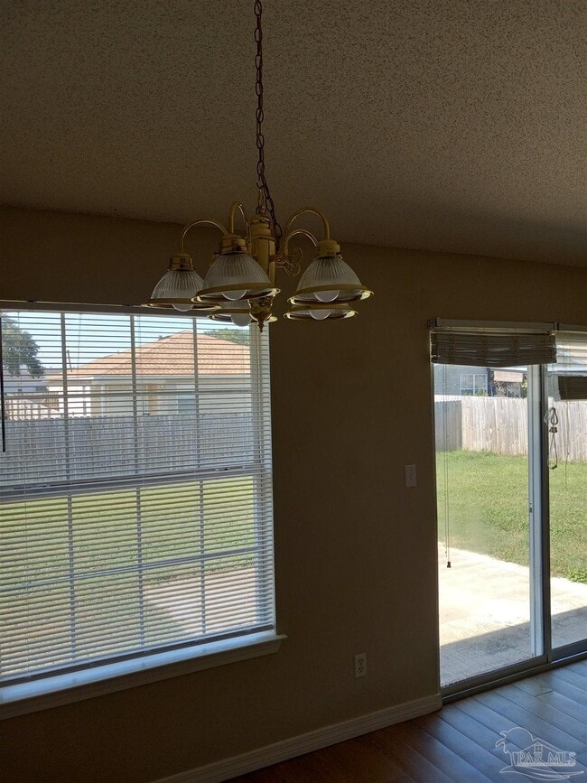Photo - 537 Batten Blvd