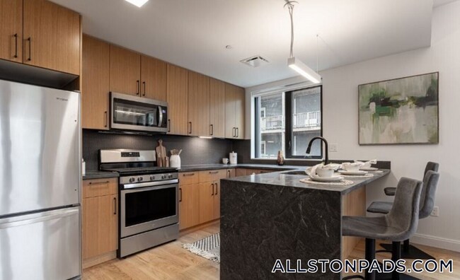 83 Gardner St Unit 405