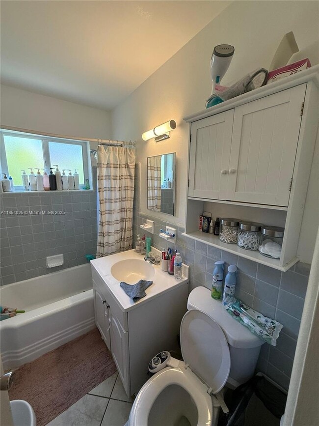 Photo - 822 NE 8th St