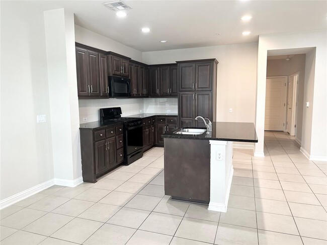 Photo - 6814 E Riverside Dr