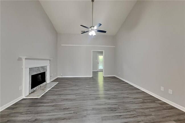 Photo - 926 Tilford Ct