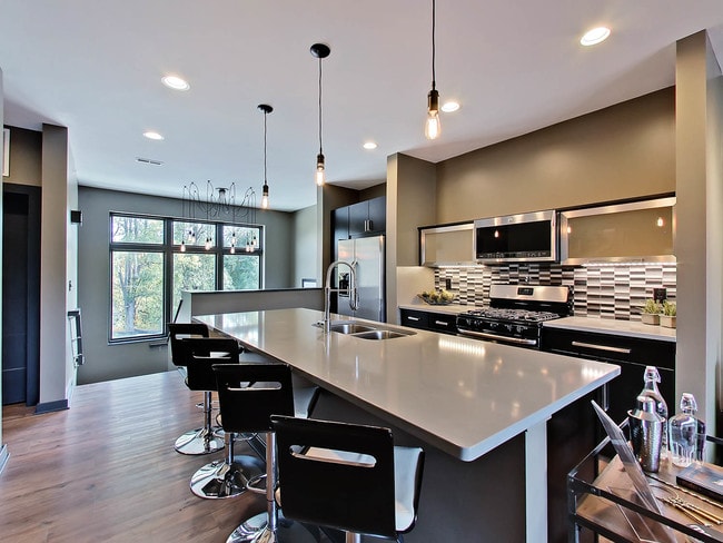 Building Photo - Riverwalk Lofts