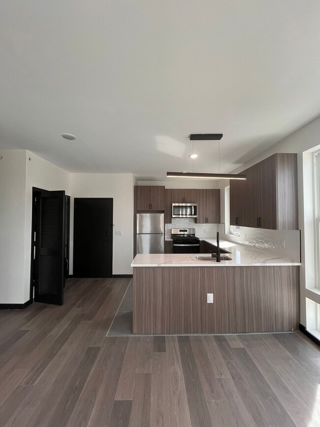 Photo - 130 Mallory Ave