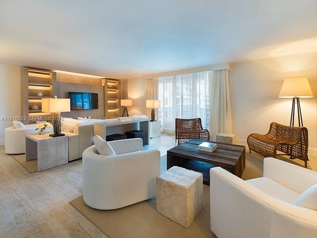 Building Photo - 102 24th St Unit 1540