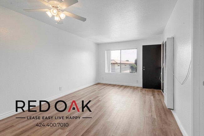 Building Photo - 16200 Vermont Ave Unit C310