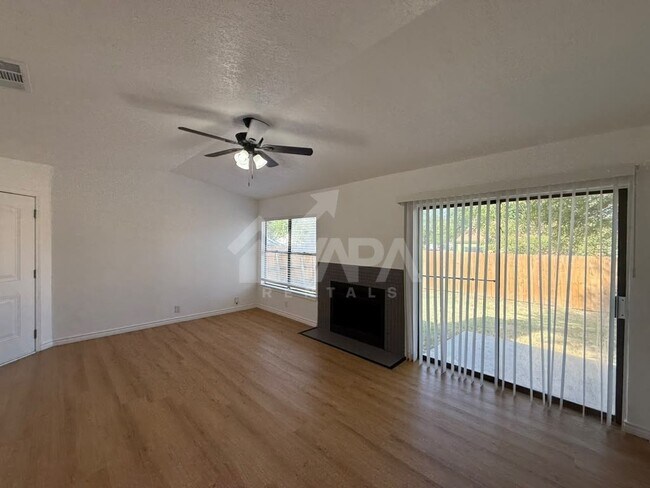 4103 Sunrise Glade Dr
