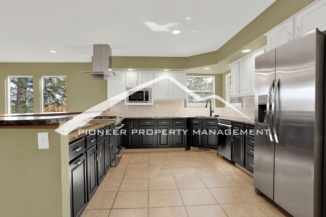 Photo - 5 bedroom, 3.5 bath home in North West Colorado Springs