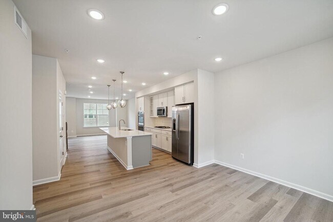 Photo - 2513 Gatwick Ln