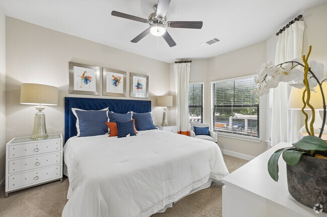 2BR, 2BA - 1,211SF - Primary Bedroom