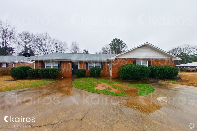 Building Photo - 100 Deer Pky Rental