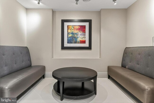 Photo - 1641 International Dr Unidad 415