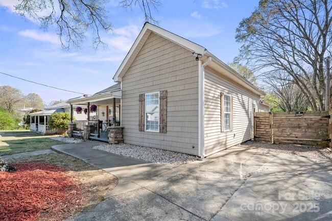 Front & Driveway - 41 Selma Dr