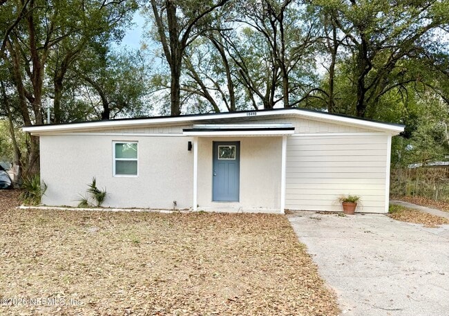 Photo - 10490 Pinehurst Dr