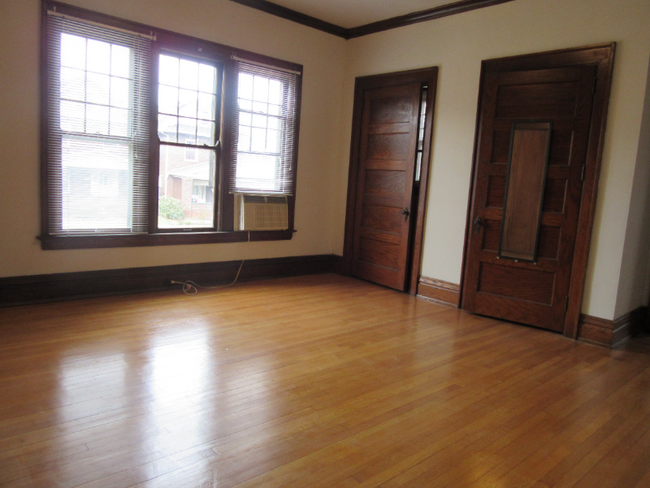 Photo - 702 10th Ave Apartment Unit B