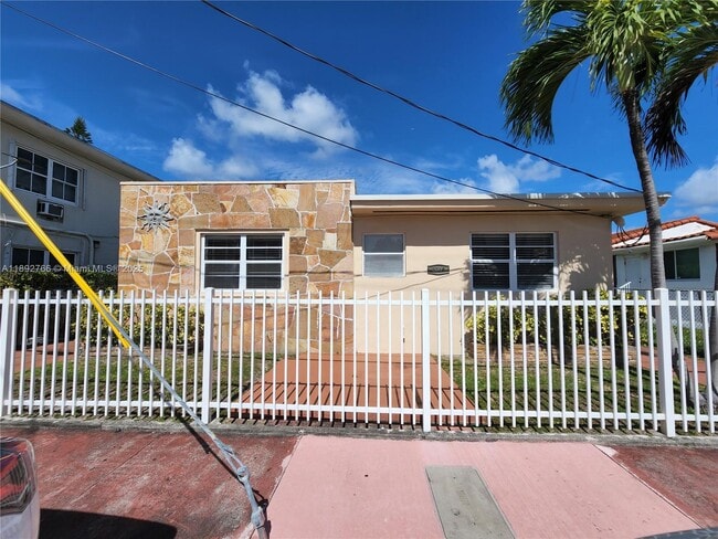 Photo - 7710 Carlyle Ave Unit 1