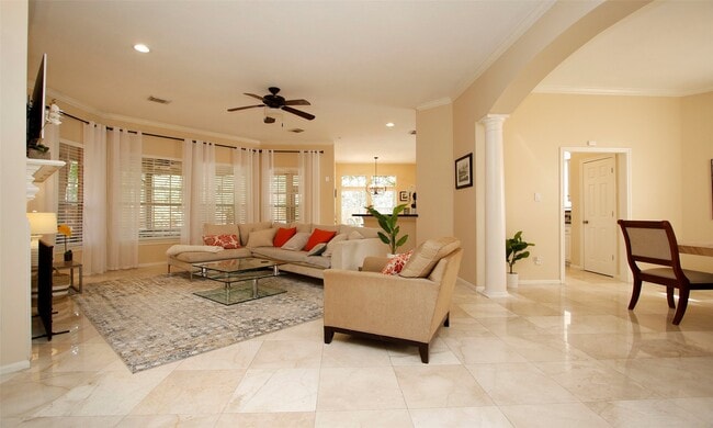 Photo - 19 E Sunny Slope Cir
