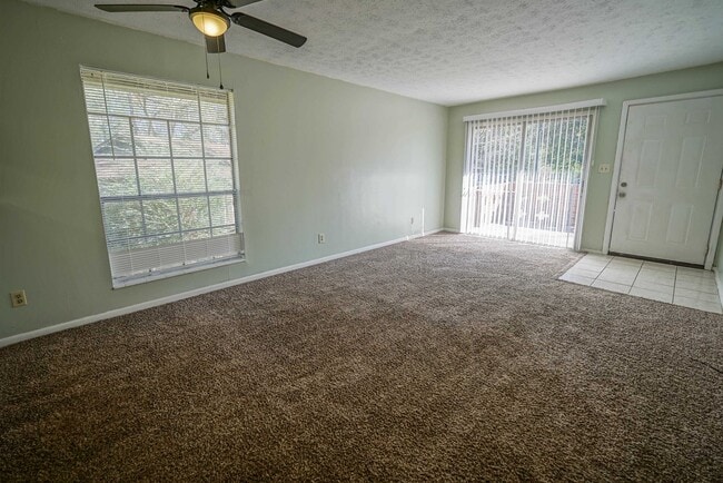 Photo - 2304 Hartsfield Ct Unit B