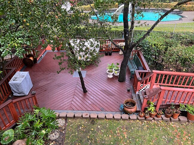 Photo - 10 Roxbury Ct Unit A