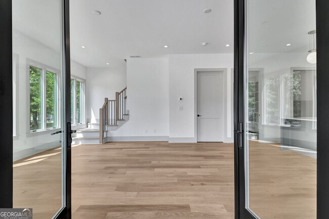 Photo - 365 2nd St