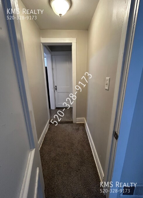 Photo - 4220 Brooklyn Ave