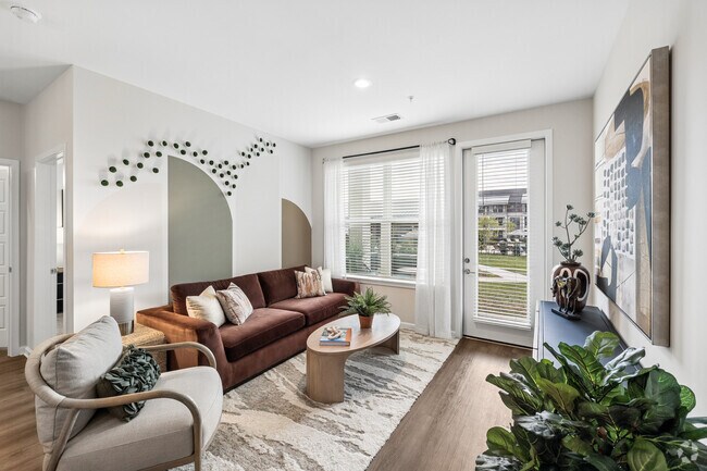 B1 2BR, 2BA - 1,009SF - Living Room - Alton Nexus