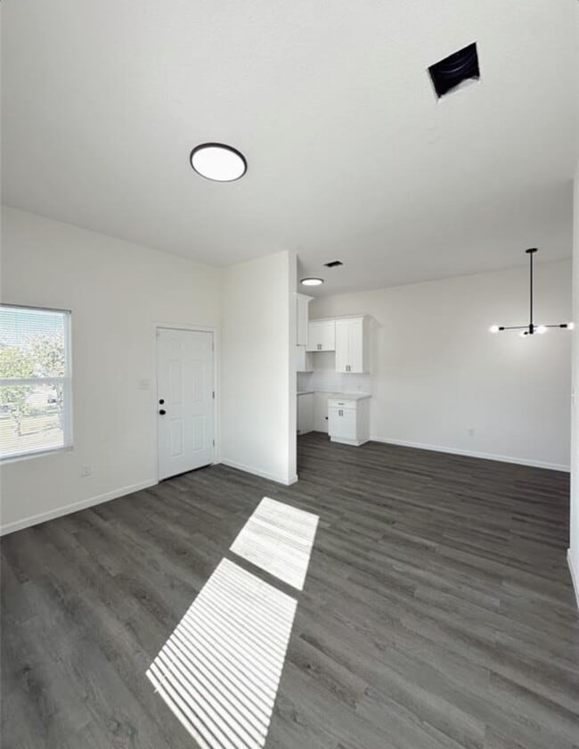 Building Photo - 318 Tennessee St Unit A Rental