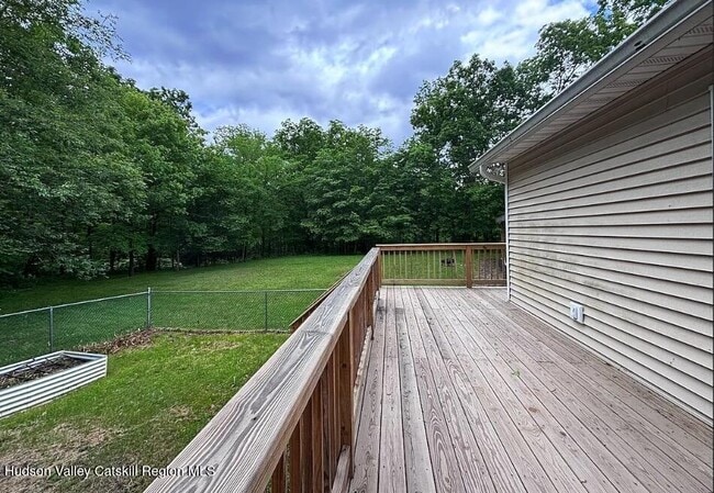 Photo - 124 Blue Mountain Rd