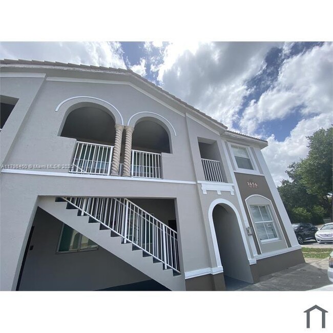 Photo - 1656 SE 29th Ct Unidad 105 Rental