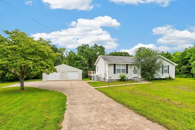 Photo - 1009 Lynndale Dr