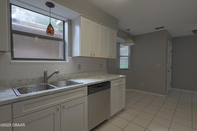 Photo - 6175 Sequoia Dr