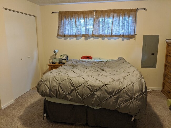 Photo - 9749 Sand Point Way NE