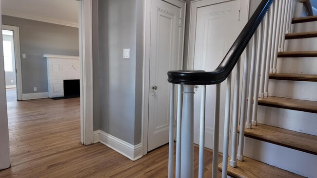 Photo - 5315 73rd St