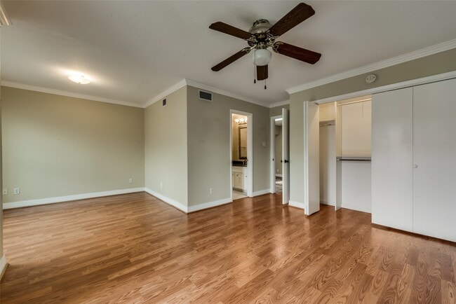 1300 Augusta Dr Unit 28