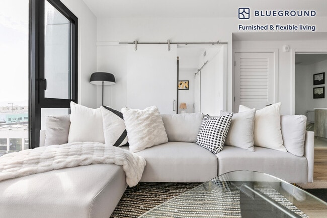 Photo - 1288 Howard St Unidad SI FL5-ID2121