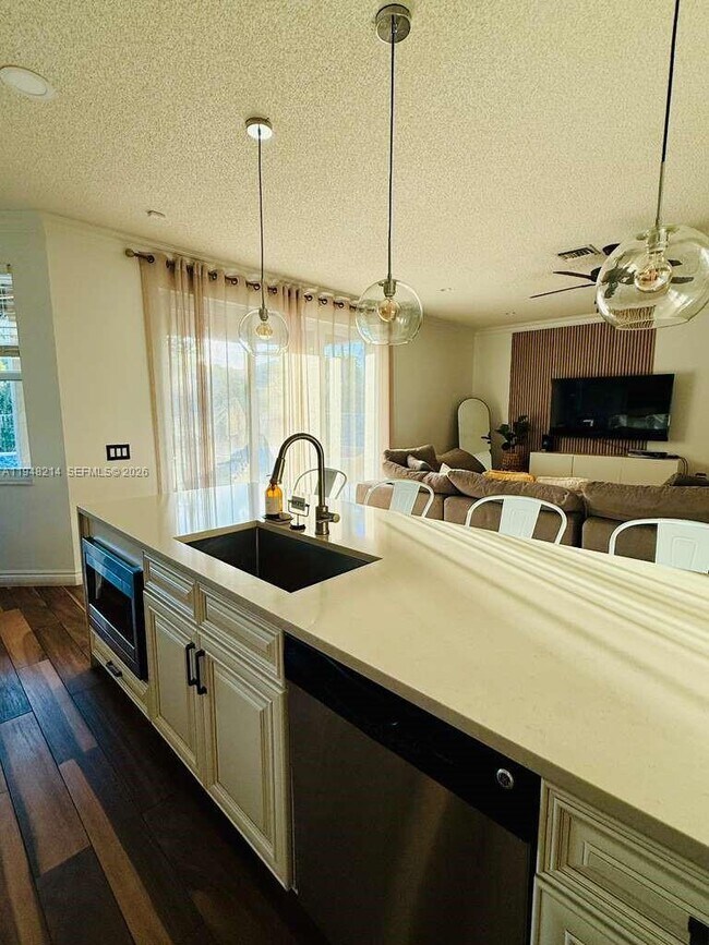 Photo - 4120 Staghorn Ln