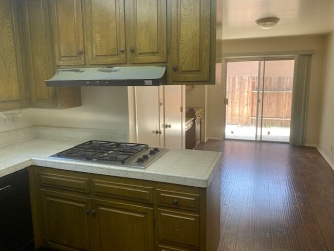 Photo - 4 bedroom Camarillo home