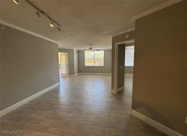 Building Photo - 8735 River Homes Lane Unit 6206