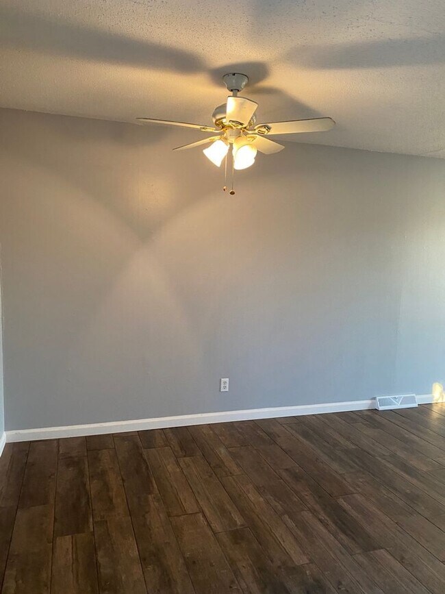 Photo - 505 W Mauller Rd Unit B