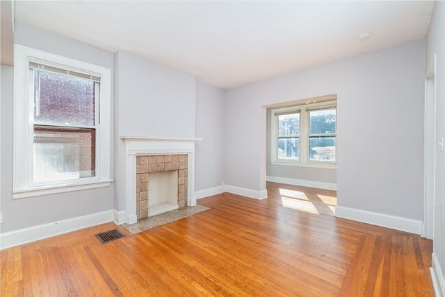 Building Photo - 2642 Madison Rd Unit #1 Rental