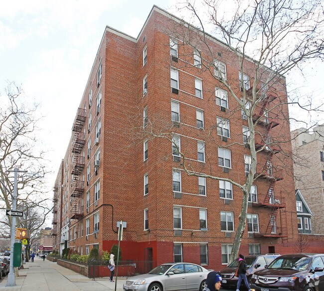 Photo - 800 Cortelyou Rd