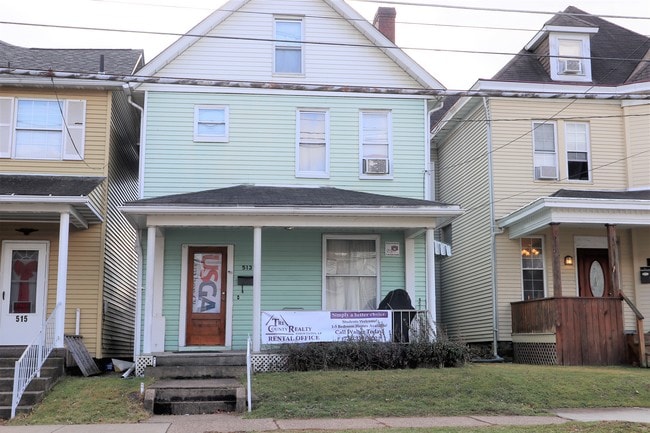 Building Photo - 513 2nd St Rental