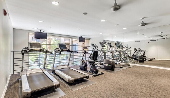 Photo - 1701 E Colter St Unit 177