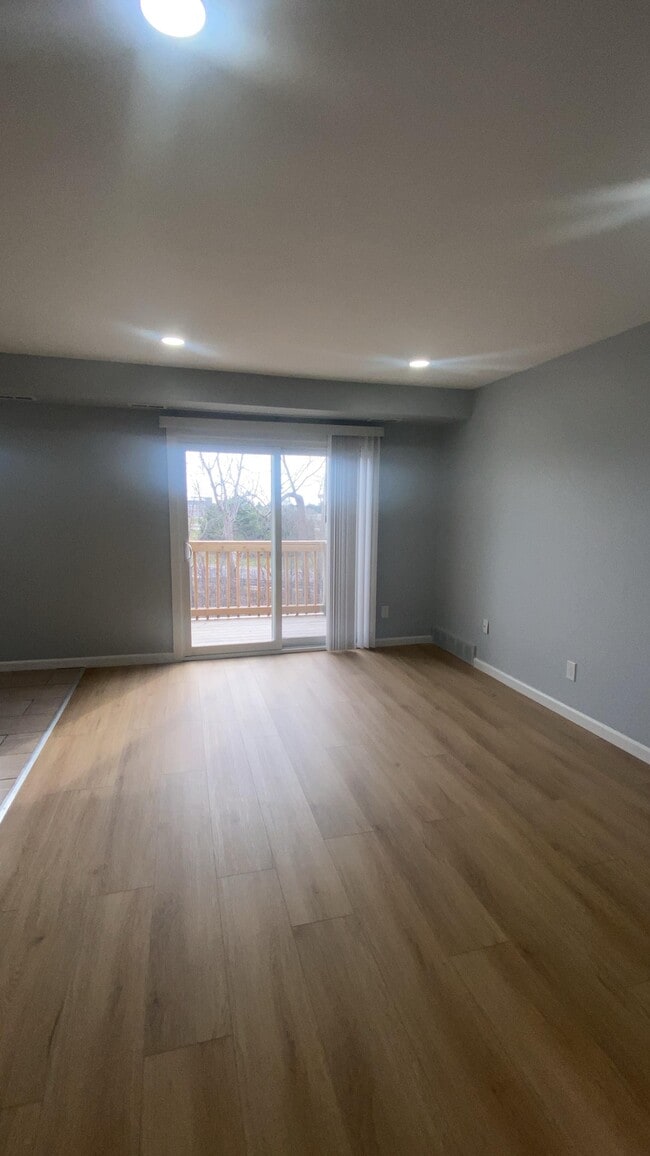 Photo - 45240 Keding St Unit # 301