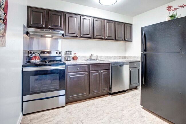 Photo - Silver Lake Manor