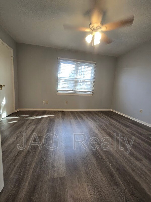 Photo - 5725 Bramblegate Rd Unit L