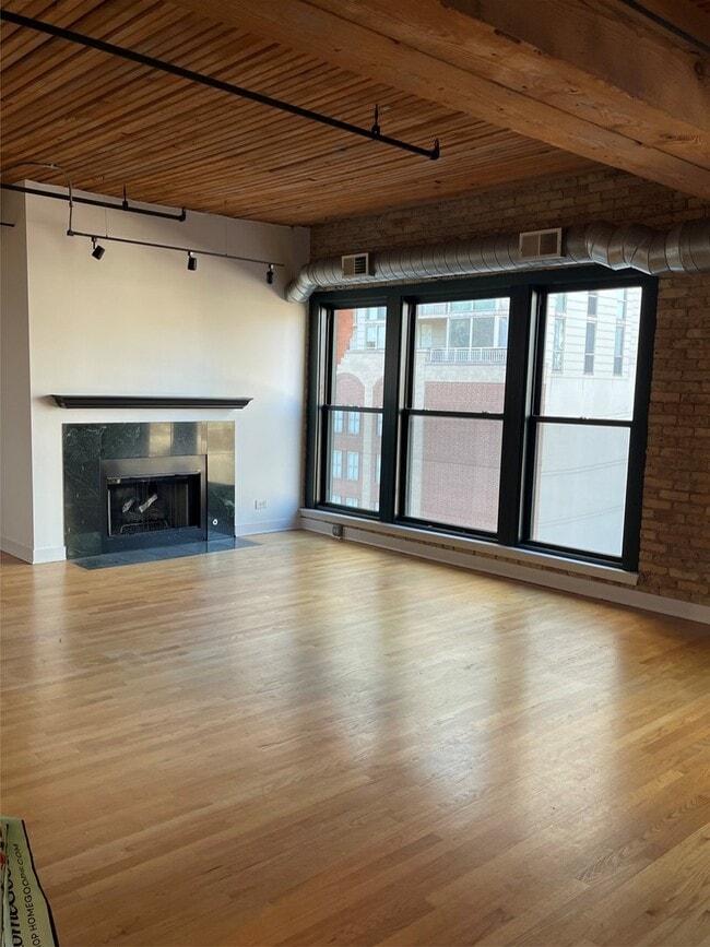 Photo - 411 W Ontario St Unit 603